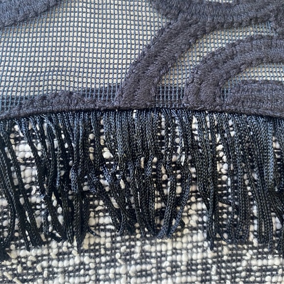 Jessica Simpson Isabeli Sleeveless Top - Picture 13 of 16